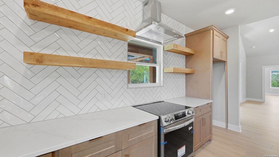 Furnished interior view inside a new home in , Canyon Lake (Image 3).