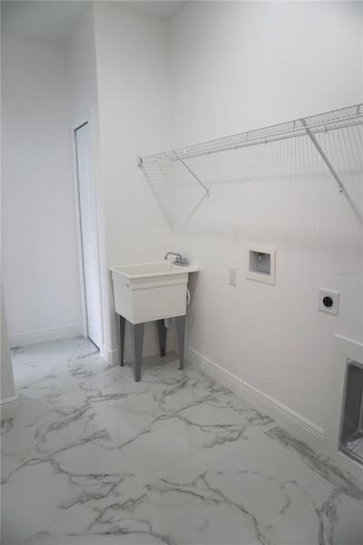Spacious, unfurnished interior of a new home in , Tampa (Image 52). Spacious, unfurnished interior of a new home in , Tampa (Image 52).