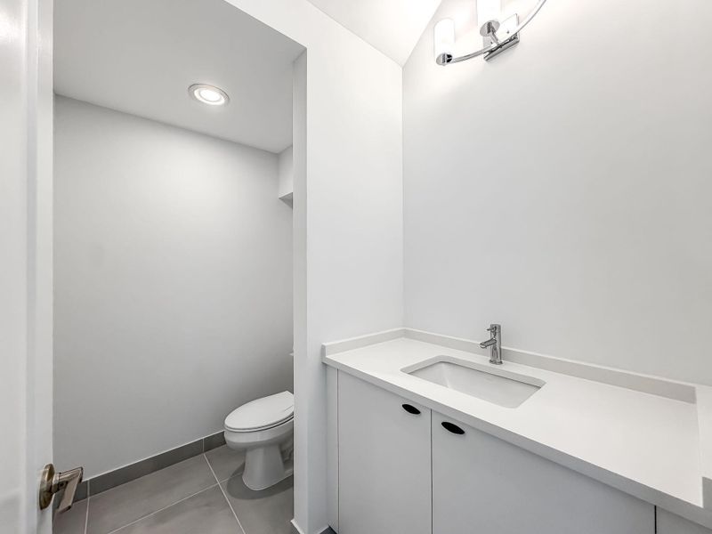 30-web-or-mls-JOY06470