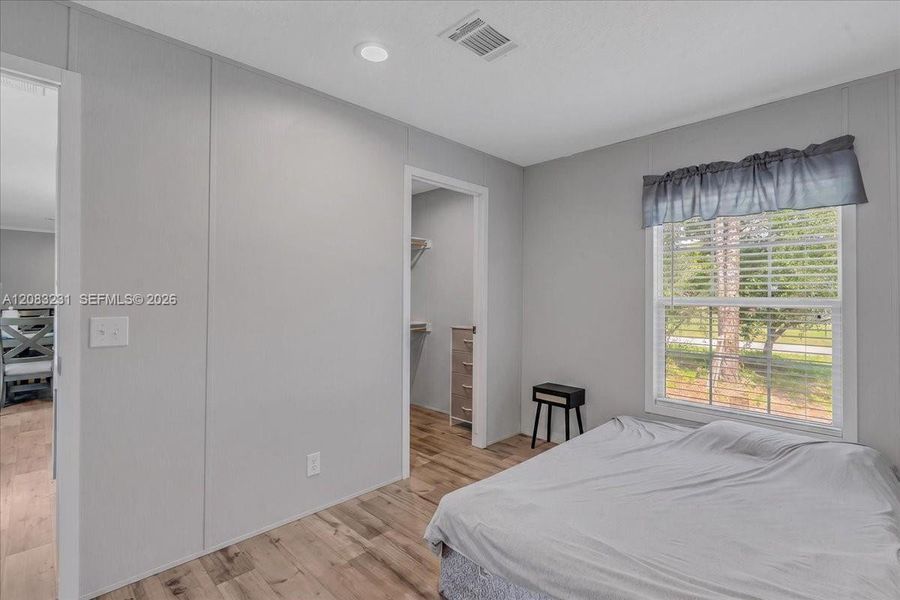 Furnished interior view inside a new home in , Clewiston (Image 9).