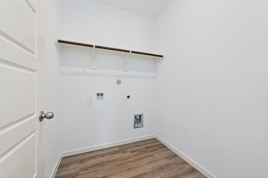 Spacious, unfurnished interior of a new home in Enclave at Willis, Willis (Image 24).