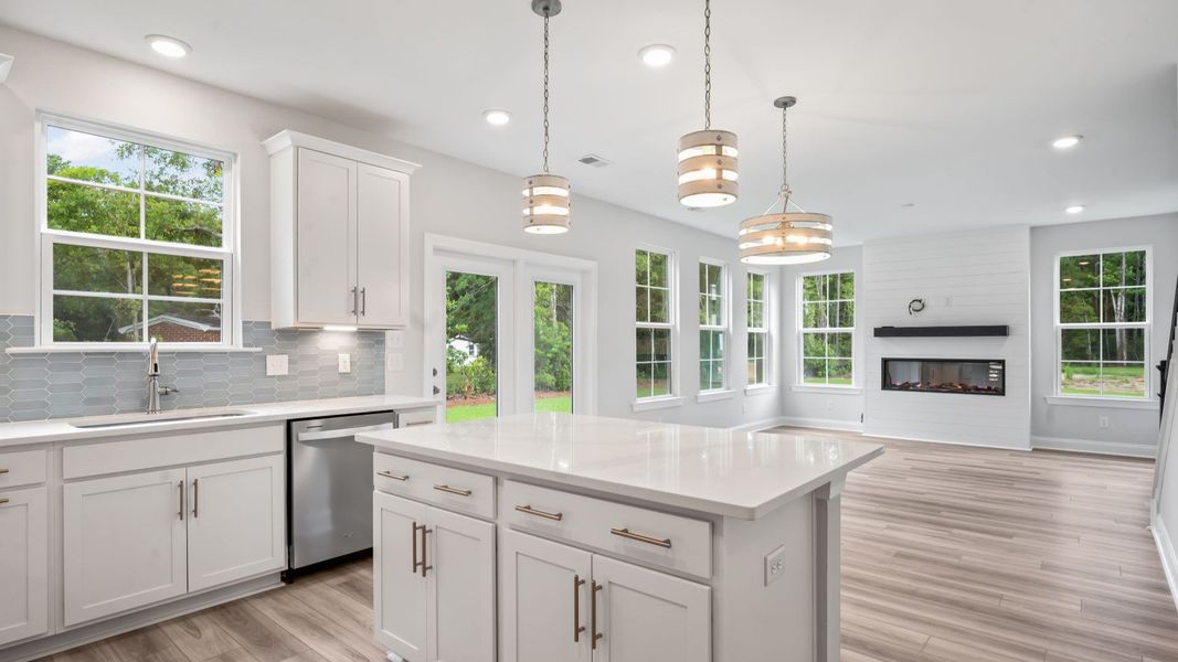 Kitchen w/ island Kitchen w/ island