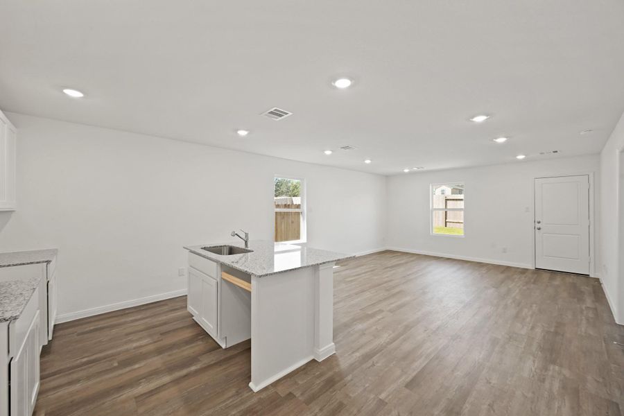 Furnished interior view inside a new home in , Conroe (Image 6).