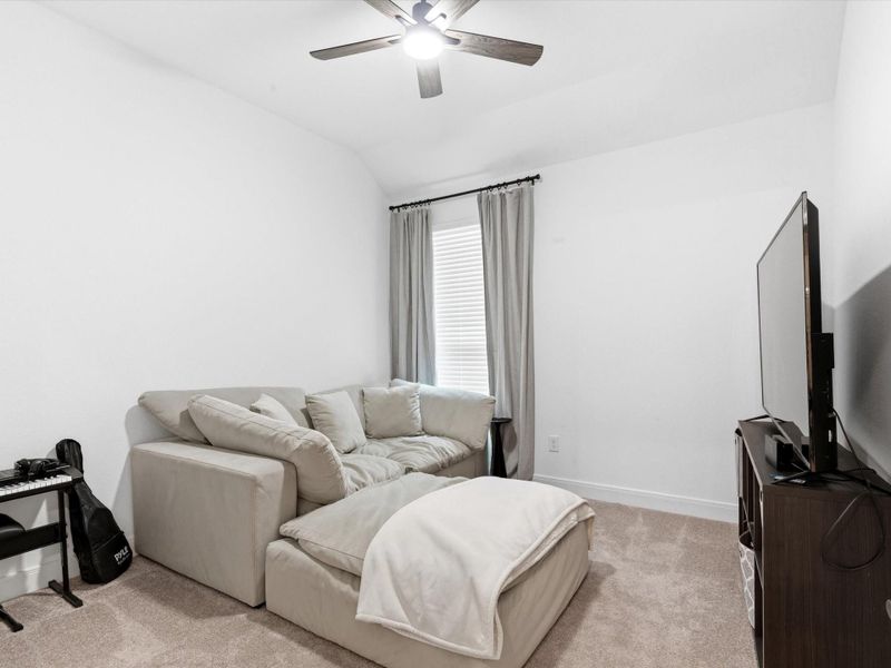 Furnished interior view inside a new home in Ellerden, Tomball (Image 27).