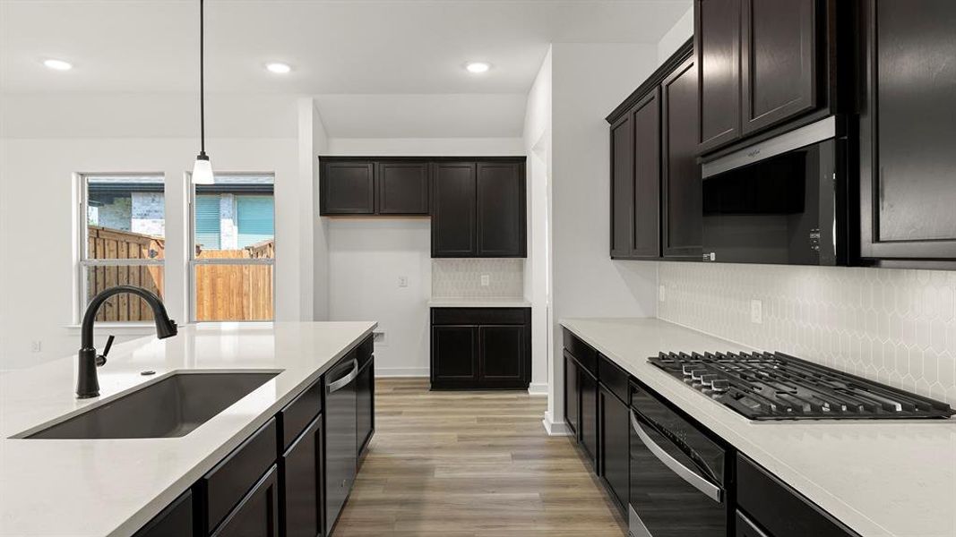 12. 753 Grand Dale - Kitchen (4) 12. 753 Grand Dale - Kitchen (4)