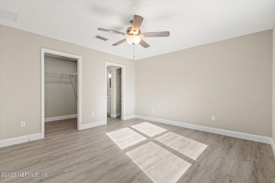 Spacious, unfurnished interior of a new home in , Interlachen (Image 27).