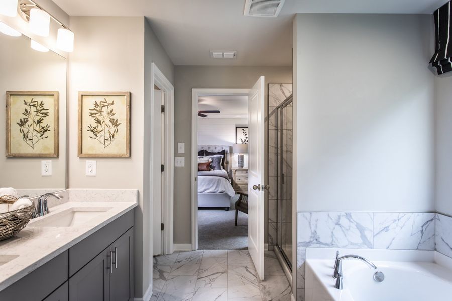 Representative furnished interior of a home built from the Jasper II by Beazer Homes in Cambridge at Steels Bridge, Canton (Image 14).