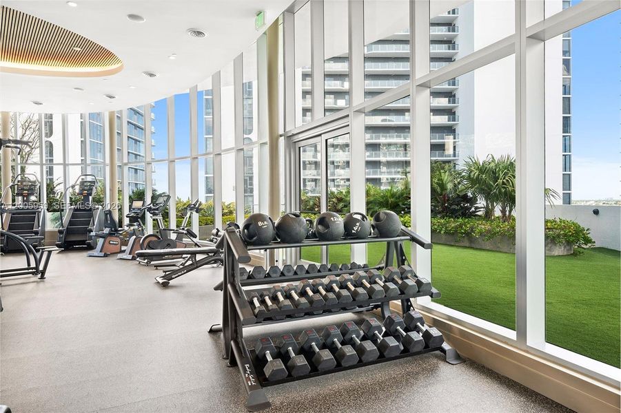 Community amenities in , Miami (Image 53).