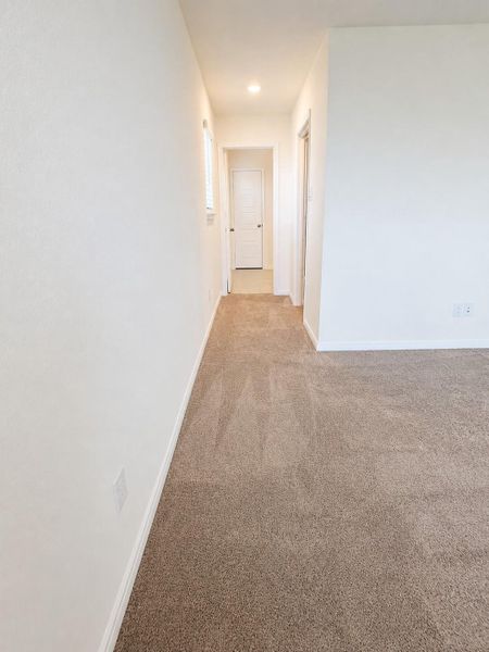 Spacious, unfurnished interior of a new home in , Texas City (Image 22).