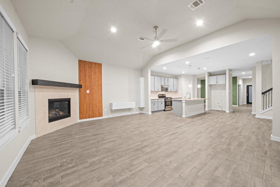 Spacious, unfurnished interior of a new home in Cypress Green, Hockley (Image 32). Spacious, unfurnished interior of a new home in Cypress Green, Hockley (Image 32).