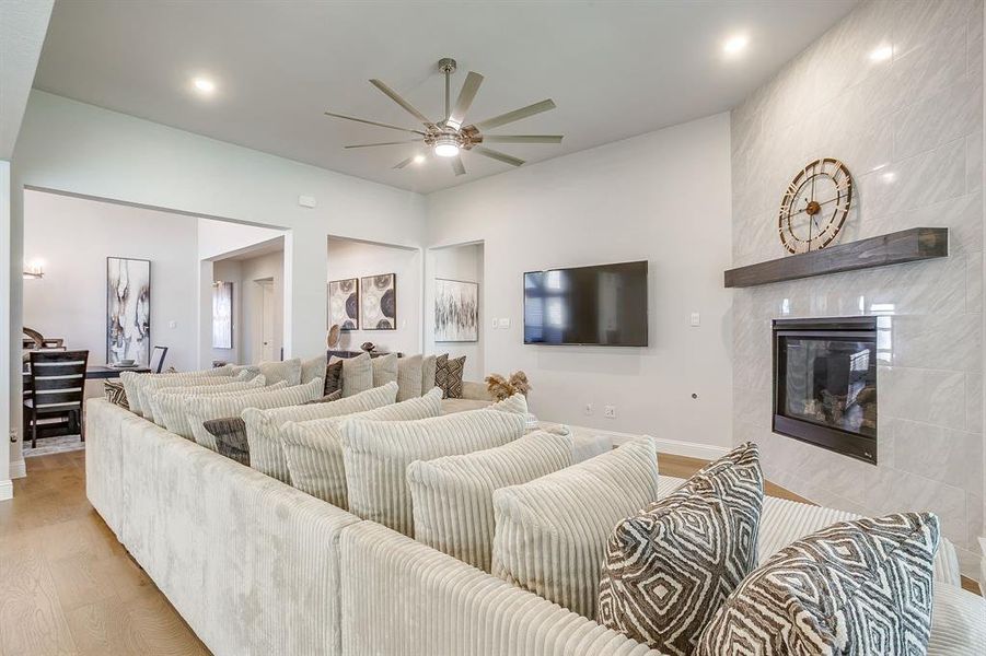 Furnished interior view inside a new home in M3 Ranch 60s, Mansfield (Image 15).