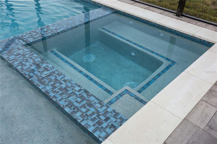 Community amenities in , Cape Coral (Image 32).