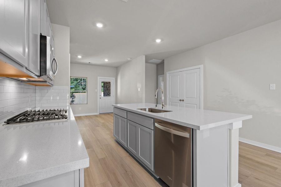 Furnished interior view inside a new home in Westridge Cove, Conroe (Image 9). Furnished interior view inside a new home in Westridge Cove, Conroe (Image 9).