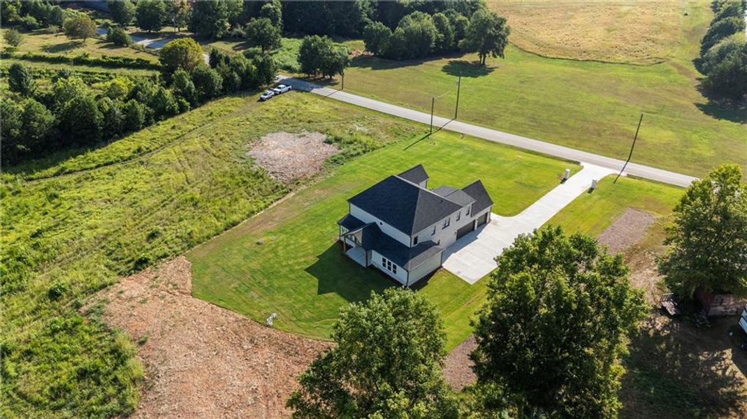 Image 85 of a home in .