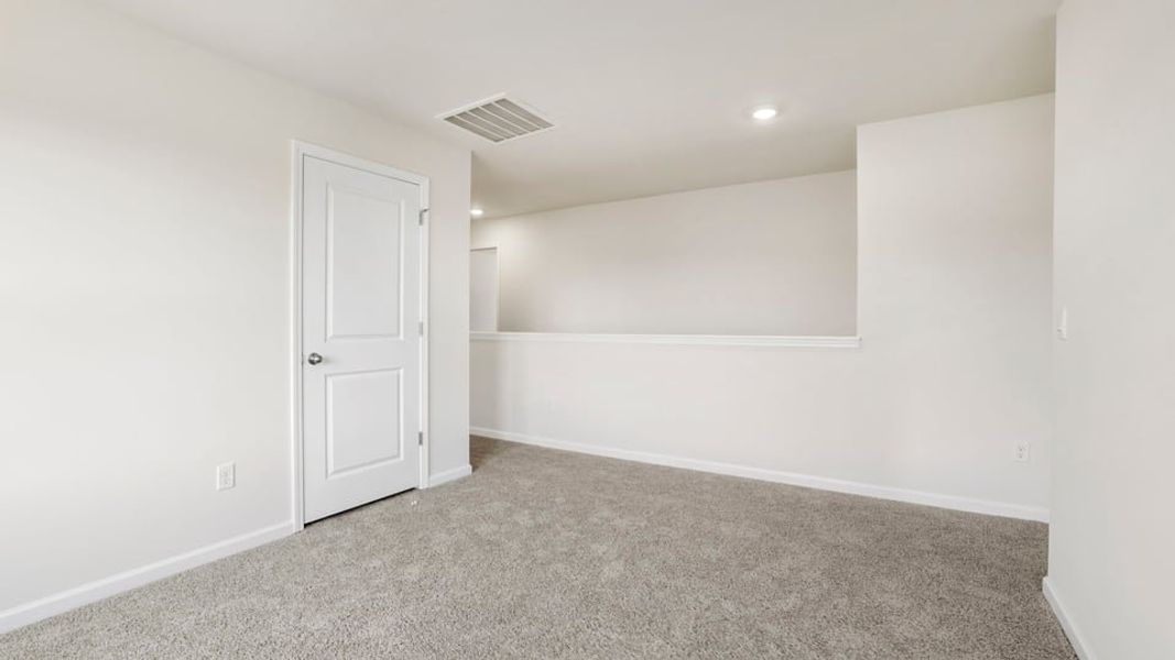 Spacious, unfurnished interior of a new home in Palmetto Valley, Anderson (Image 29).