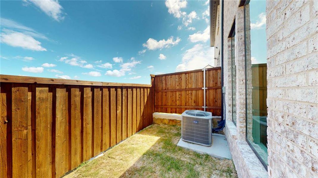 Front exterior of a new home in , Irving, TX, highlighting curb appeal (Image 16). Front exterior of a new home in , Irving, TX, highlighting curb appeal (Image 16).