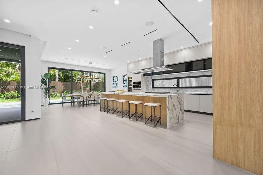 Community amenities in , Fort Lauderdale (Image 77). Community amenities in , Fort Lauderdale (Image 77).