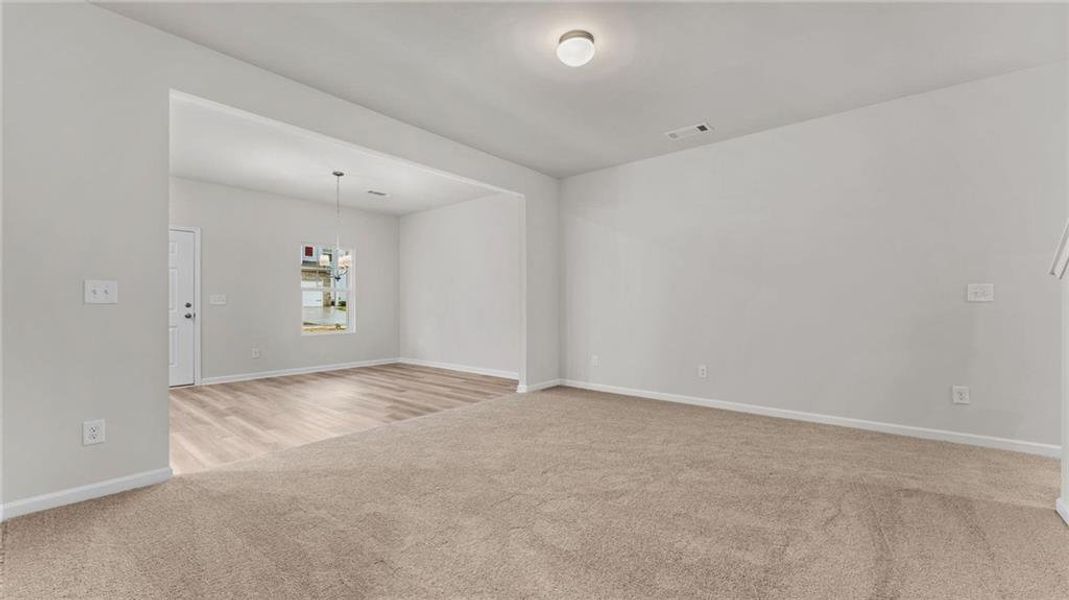 Spacious, unfurnished interior of a new home in Castleberry Pointe, Dawsonville (Image 8). Spacious, unfurnished interior of a new home in Castleberry Pointe, Dawsonville (Image 8).
