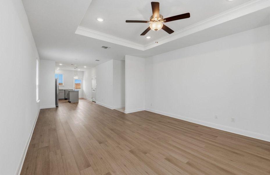 Spacious, unfurnished interior of a new home in Patterson Ranch, Georgetown (Image 13).