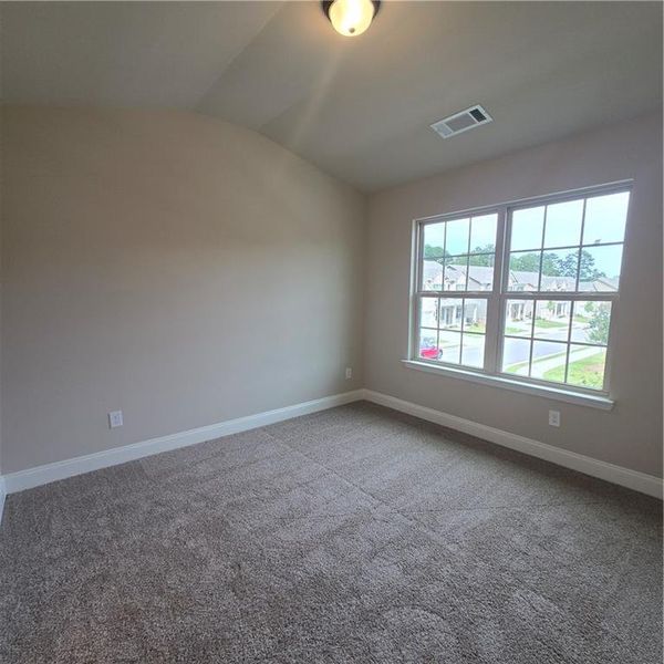 Spacious, unfurnished interior of a new home in , Loganville (Image 17).