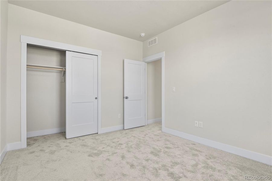 Spacious, unfurnished interior of a new home in , Colorado Springs (Image 27).