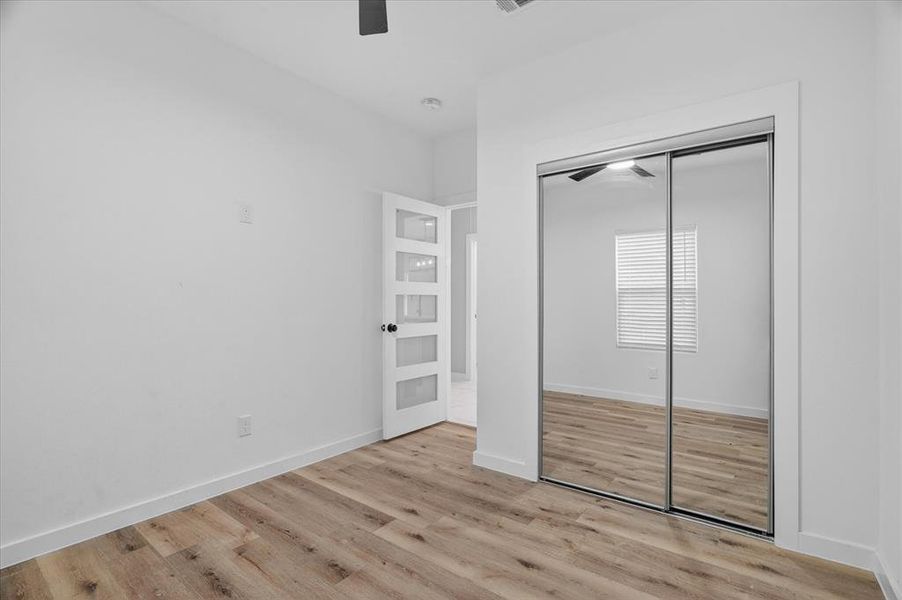 Spacious, unfurnished interior of a new home in , Granbury (Image 22).