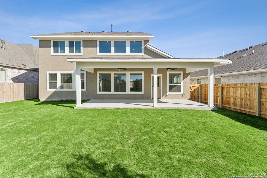 Exterior details and patio area of a home in Davis Ranch 60', San Antonio (Image 4).