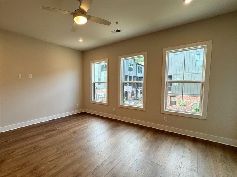 Spacious, unfurnished interior of a new home in , Alpharetta (Image 17). Spacious, unfurnished interior of a new home in , Alpharetta (Image 17).