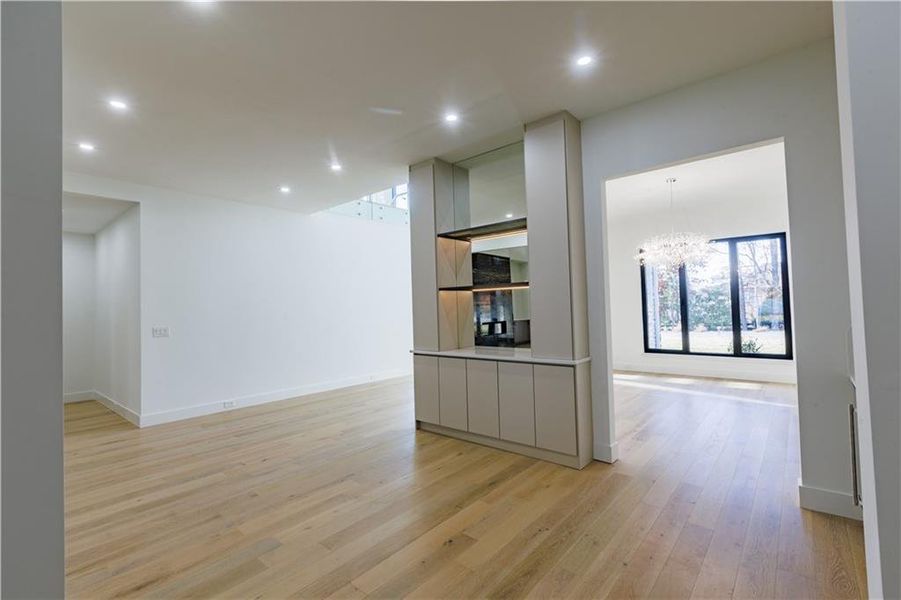 Spacious, unfurnished interior of a new home in , Suwanee (Image 88).