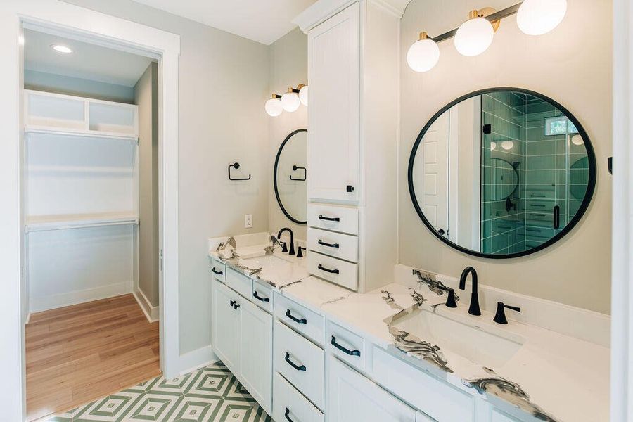 Furnished interior view inside a new home in , Walterboro (Image 4).
