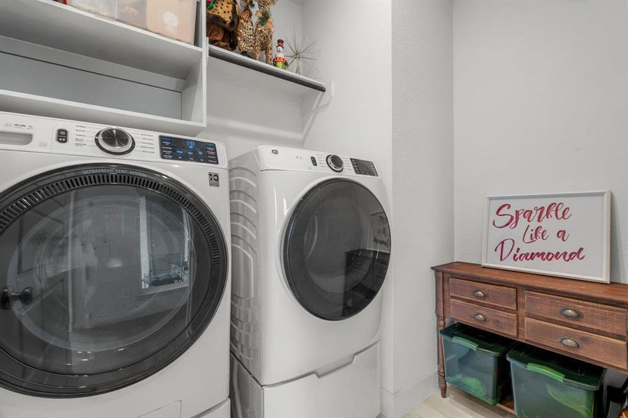 Close-up of interior finishes inside a home in , Fort Worth (Image 21).