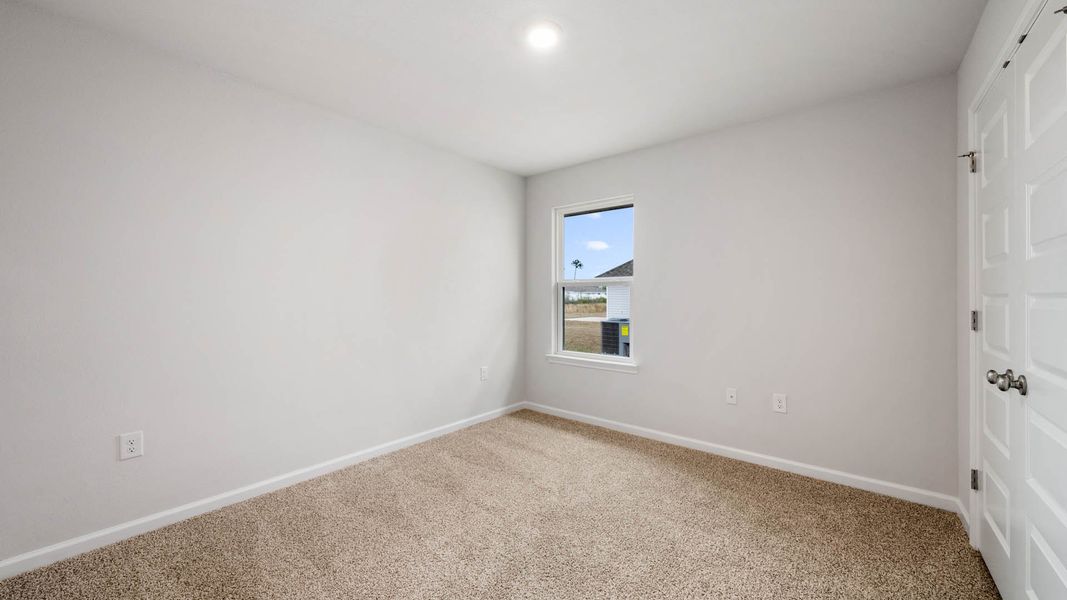 Spacious, unfurnished interior of a new home in Park Place, Panama City (Image 22).