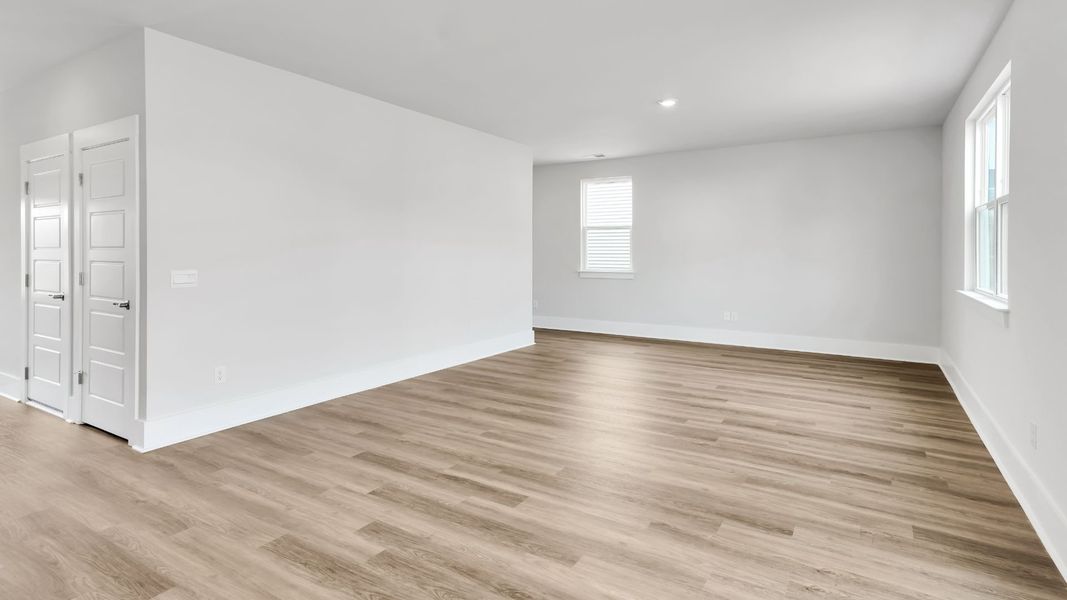 Spacious, unfurnished interior of a new home in Bella Point, Bolivia (Image 16). Spacious, unfurnished interior of a new home in Bella Point, Bolivia (Image 16).