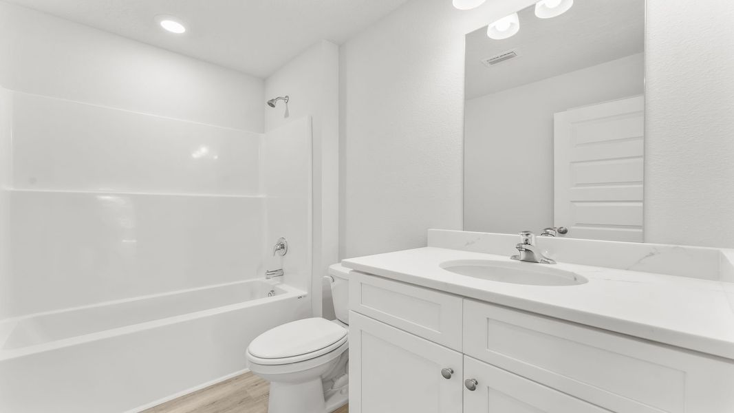 Representative furnished interior of a home built from the The Lakeside by D.R. Horton in Park Place, Panama City (Image 10). Representative furnished interior of a home built from the The Lakeside by D.R. Horton in Park Place, Panama City (Image 10).