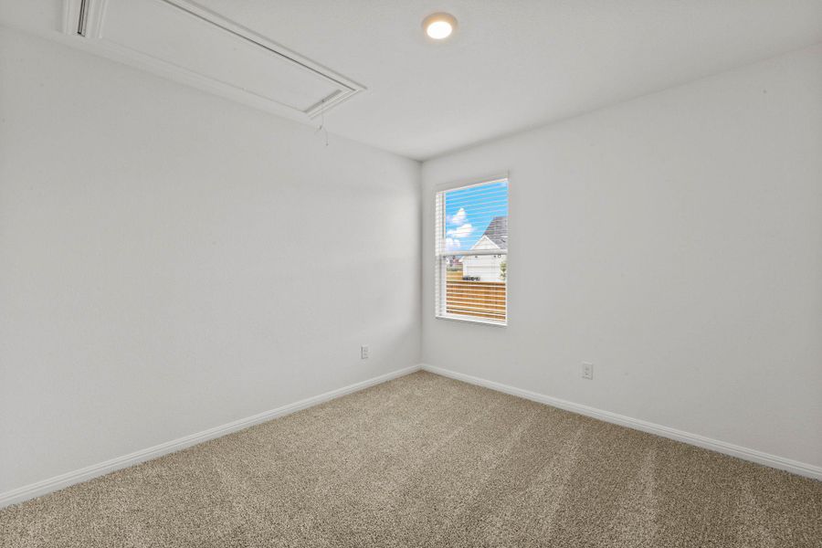 Spacious, unfurnished interior of a new home in , San Marcos (Image 19).