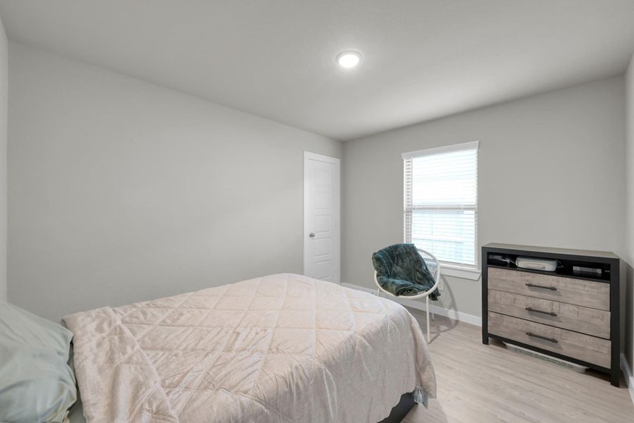 Guest Bedroom Guest Bedroom