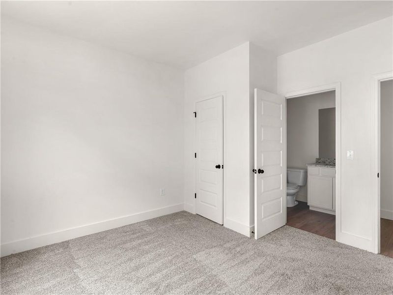 Spacious, unfurnished interior of a new home in , Mansfield (Image 51).