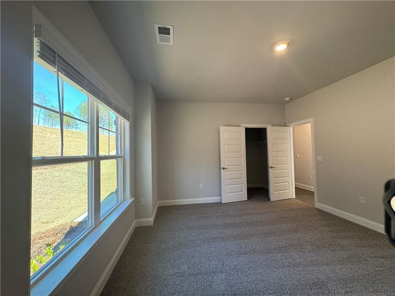 Spacious, unfurnished interior of a new home in Tuscany Hills, Douglasville (Image 34).