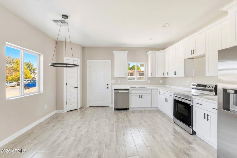 240 Valerie Lane-082036 240 Valerie Lane-082036