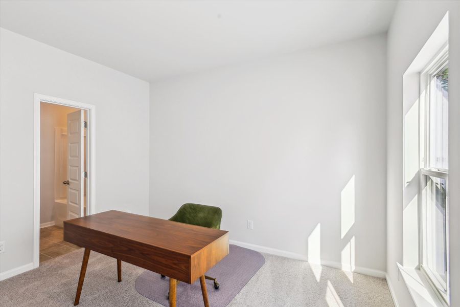 Furnished interior view inside a new home in Saint John's Lake: Arbor Collection, Johns Island (Image 15).