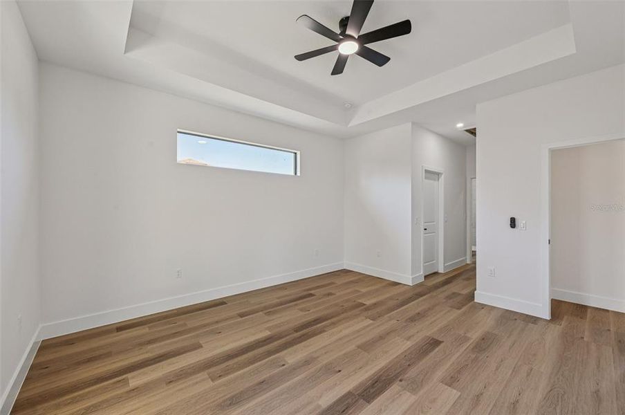 Spacious, unfurnished interior of a new home in , North Port (Image 26).
