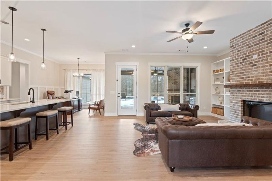 Furnished interior view inside a new home in , Temple (Image 19).
