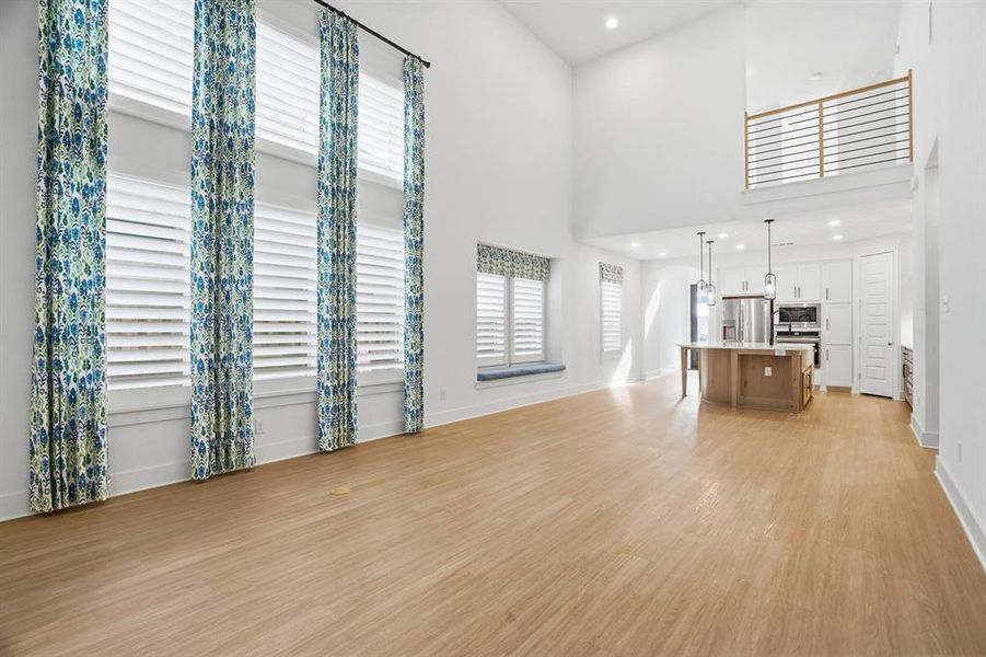 Spacious, unfurnished interior of a new home in Karis, Crowley (Image 13).