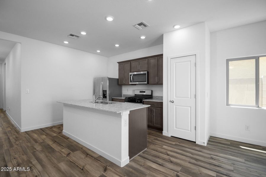 Southwest_Ash_A_R_004 Southwest_Ash_A_R_004