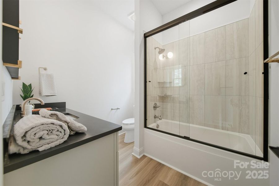 full bathroom on main level full bathroom on main level