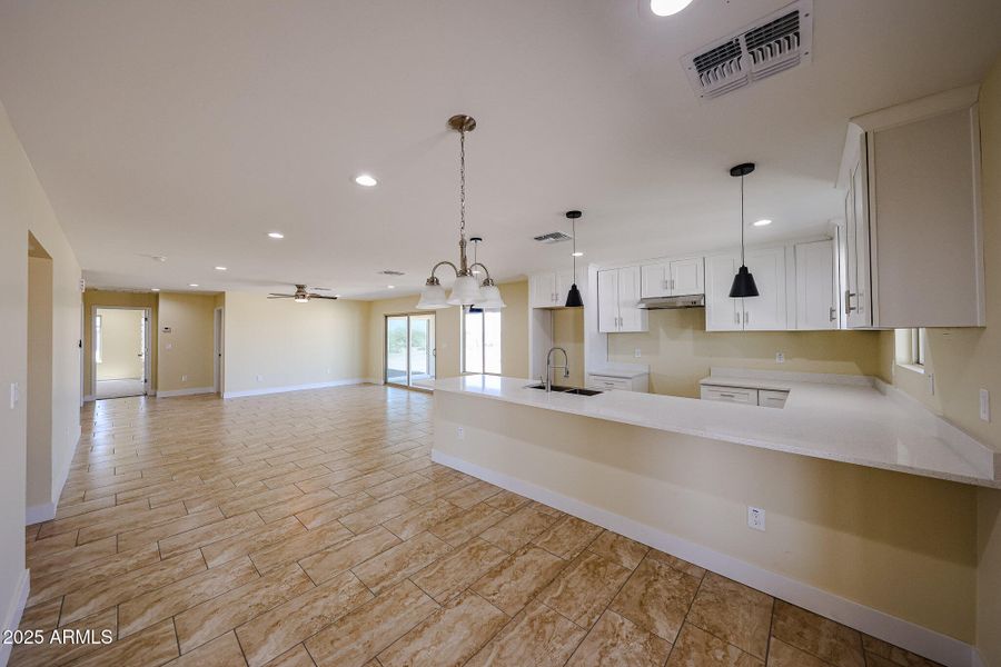 Kitchen/Dining Space Kitchen/Dining Space
