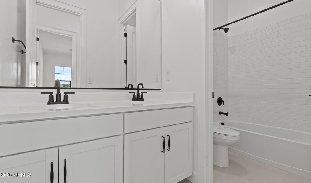 Edgewood Lot #105 Hall Bath (Large)