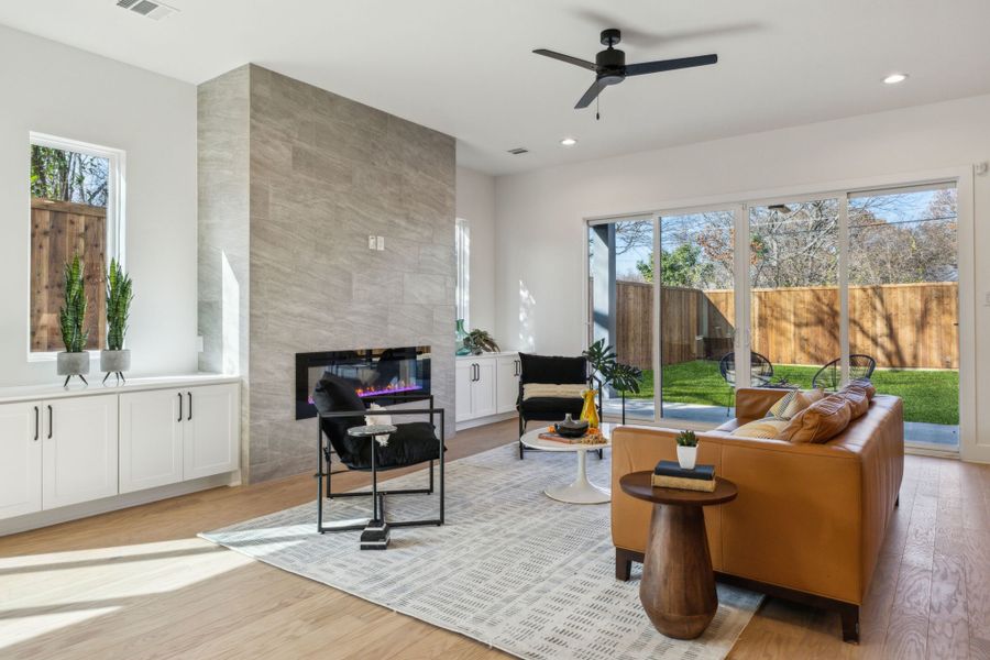 Furnished interior view inside a new home in , Dallas (Image 9).