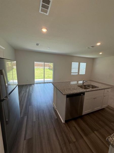 Image 9 of a home in Meadow Park.