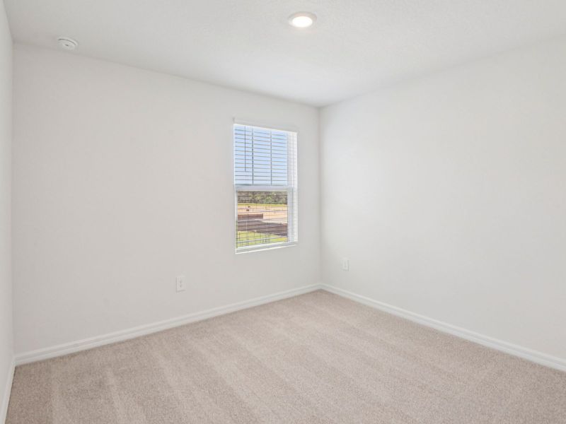 Spacious, unfurnished interior of a new home in Hilltop Vistas, Dade City (Image 21).